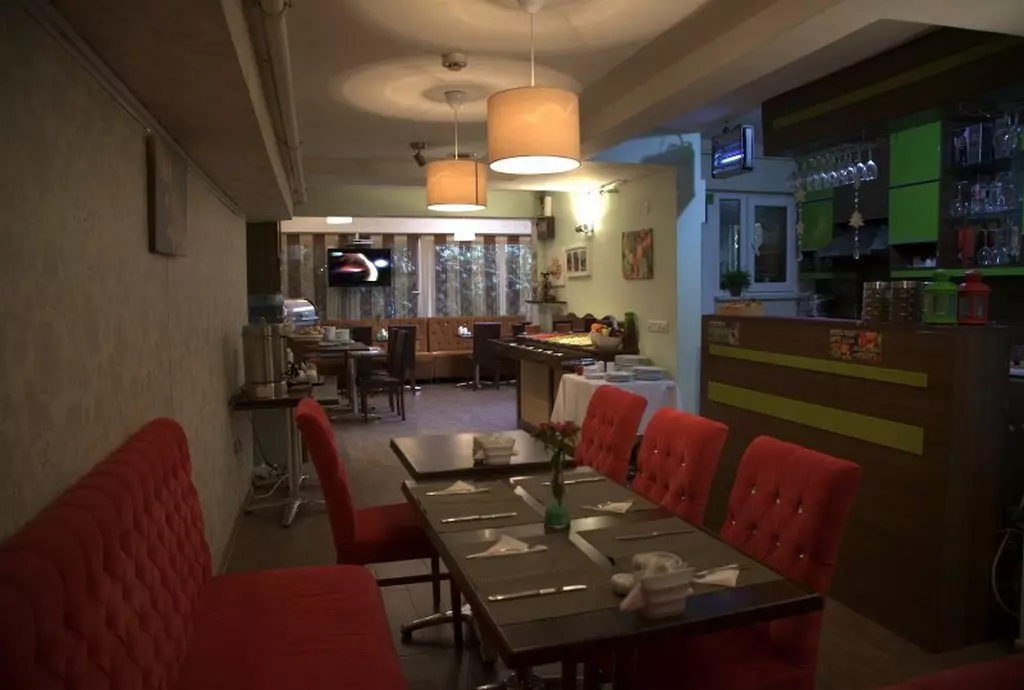 Hotel Arach Harbiye_shabavizparvaz_11.jpg